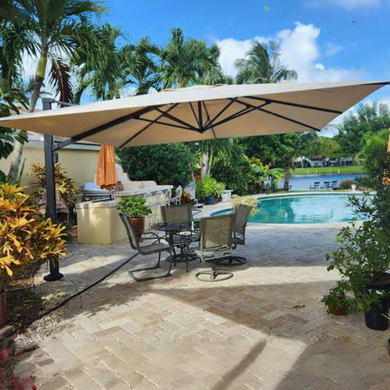 Parasol carré en porte-à-faux 12 'avec comptoir à manivelle et base creusée, beige, Polyester beige