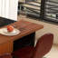 Ensemble de table de salle à manger avec 4 tabourets de bar et éclairage à DEL pour la salle à manger-1633456098