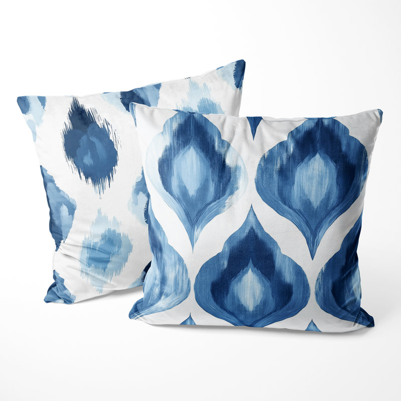 Coussin décoratif moderne à imprimé ikat bleu et blanc, H 16 po x l 16 po