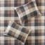 Couette 6 pièces à chevrons, couleur neutre, motif à carreaux Buffalo, coussins imprimés cousus à la main, style neutre et décoratif, avec toutes les fonctionnalités.