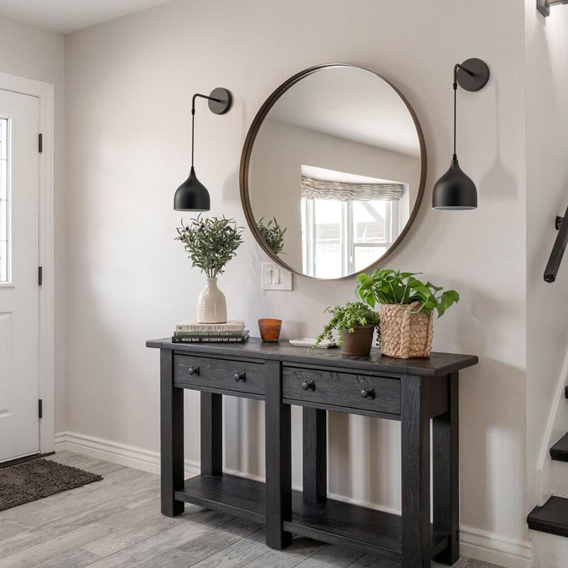 Sareena Armed Sconce