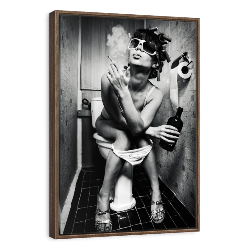Femme dans la toilette, Floating Frame Walnut, 21 po x 31 po
