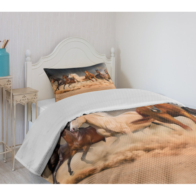 Twin Brown Horse-Themed Quilted Bedspread Set