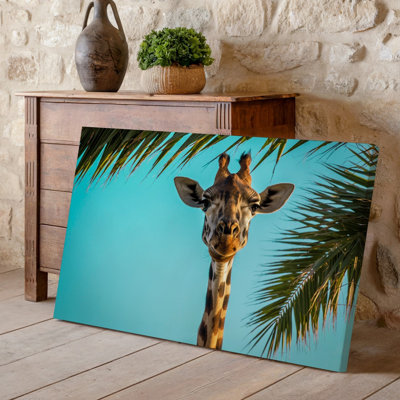 Toile, gros plan sur une girafe