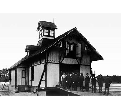 " Old Smith Lifesaving Station "