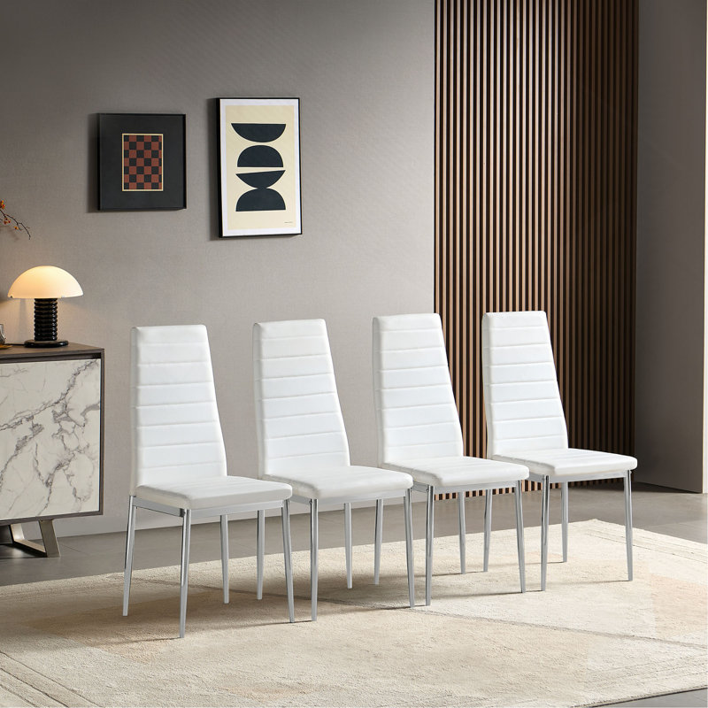 Ensemble de chaises de salle à manger de style moderne pour 4 personnes avec cuir PU confortable et pieds de chaise chromés