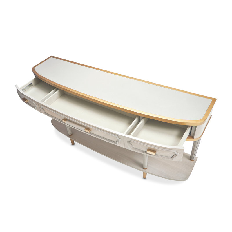 Console St. Charles