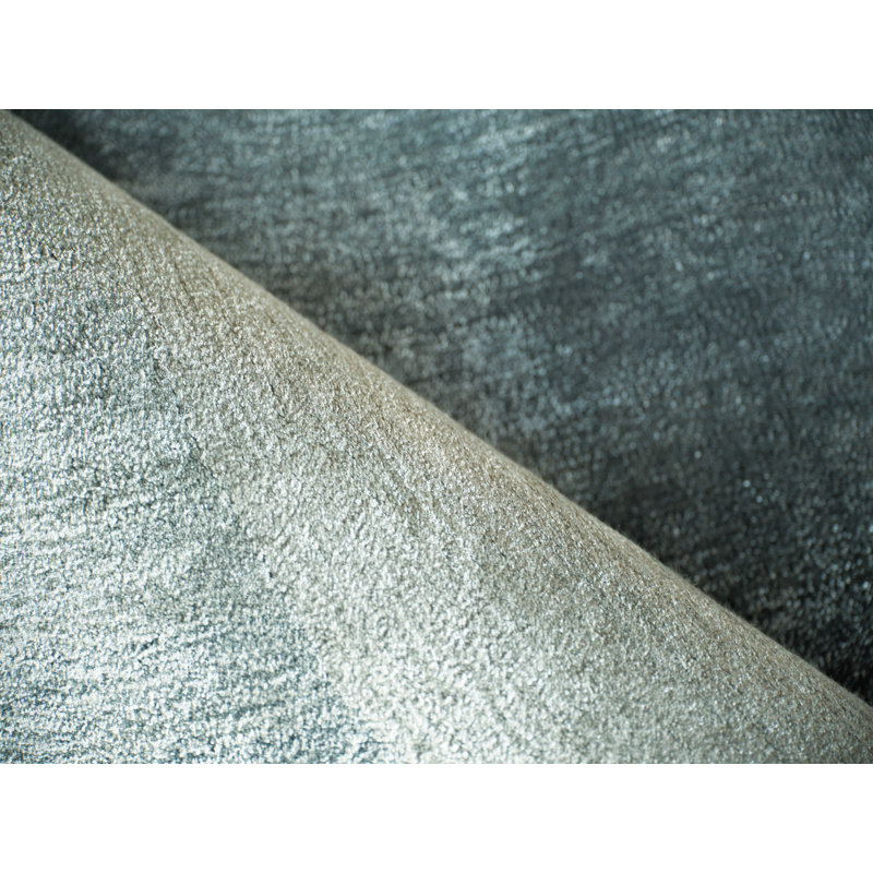 Mitomo Handmade Wool/Bamboo Silk Area Rug, Green/Blue, Rectangle 9' x 12'
