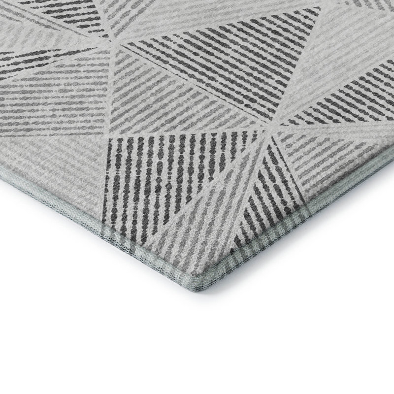 Premium Machine Washable Cerrito Gray Rug, Rectangle 1'8" x 2'6"