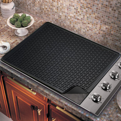 Housse et tapis de séchage en silicone 3-en-1, protection résistante à la chaleur de 28 po x 20 po pour les surfaces de cuisson en verre / céramique et les aires de camping-car, noir
