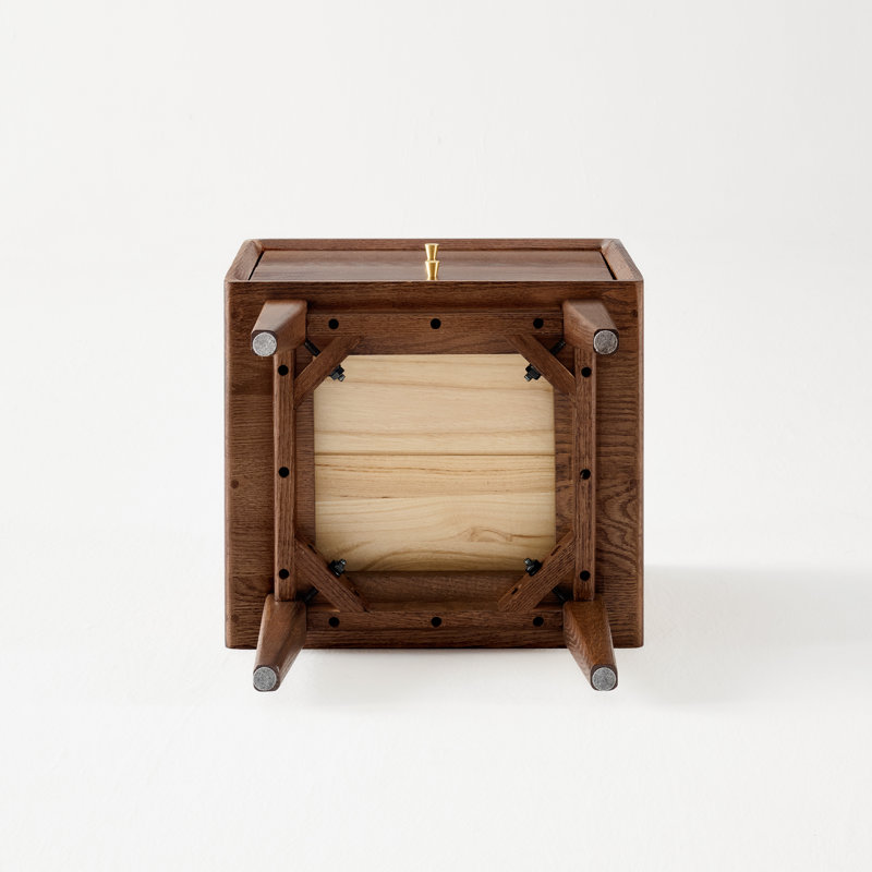 Ensemble de 2 tables de chevet basses et étroites en chêne massif avec 2 tiroirs MCM, Chêne brun