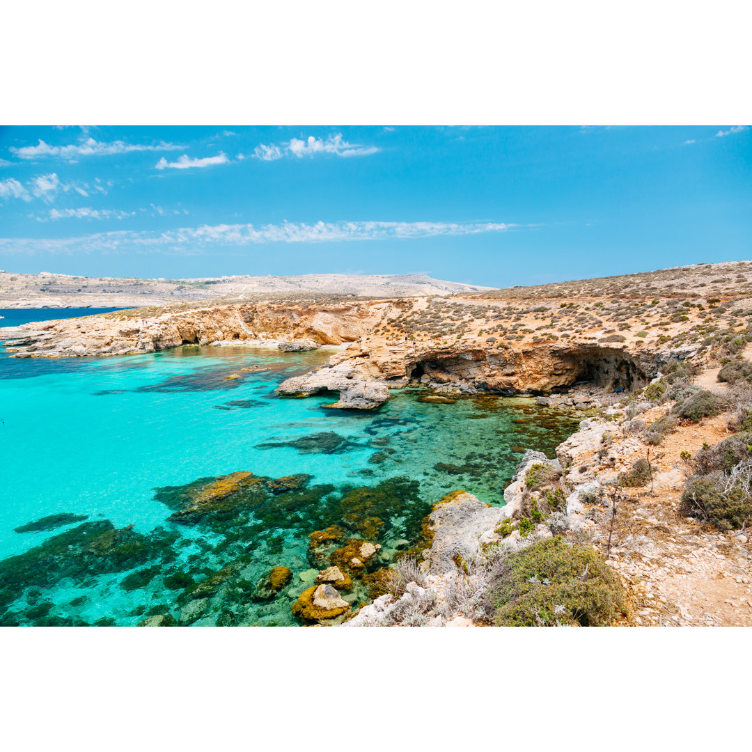 Blaue Lagune, Comino - Malta von Danilovi - Kunstdrucke ohne Rahmen auf Leinwand