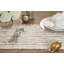 Chemin de table Tarrytown en fausse fourrure texturée avec imprimé métallique brossé-41836487-24575527