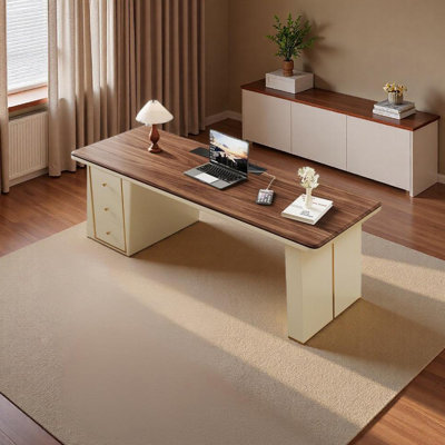 Bureau exquis et unique