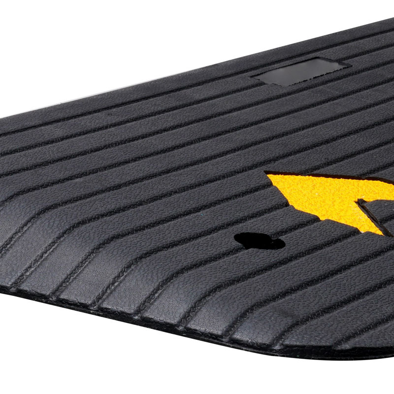 Rampe de seuil en caoutchouc L 43,3 po x l 12,6 po x H 1,5 po avec 1 canal, caoutchouc naturel recyclé, rampe de porte 1 pièce, noir, capacité de charge antidérapante de 33069 lb