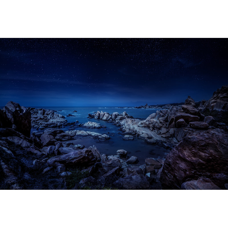Nuit mystérieuse sur la côte rocheuse par Sankai, H 32 po x l 48 po
