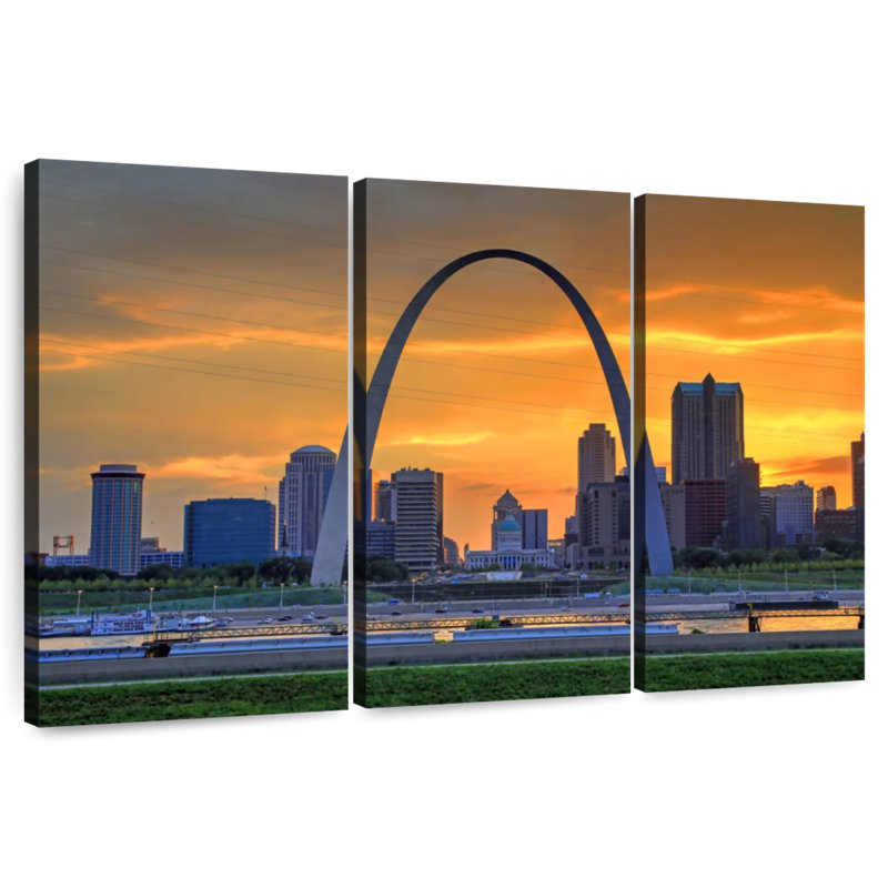 Rorry St. Louis Arch Sunset, 28" H x 45" W