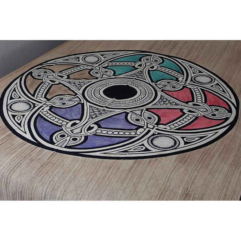 Tapisserie en coton avec roue celtique, H 110 po x l 110 po, Brun clair