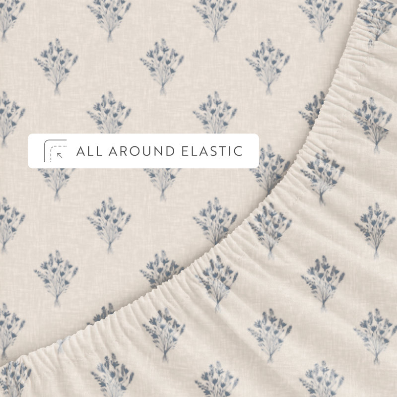 4 Piece Delicate Details Pattern Sheet Set, Cal.King Sheet Set with 2 King Pillowcase, Blue/White Floral