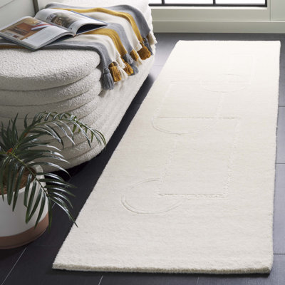 Calyssa Hand Tufted Wool/Viscose Geometric Rug in Beige/Ivory