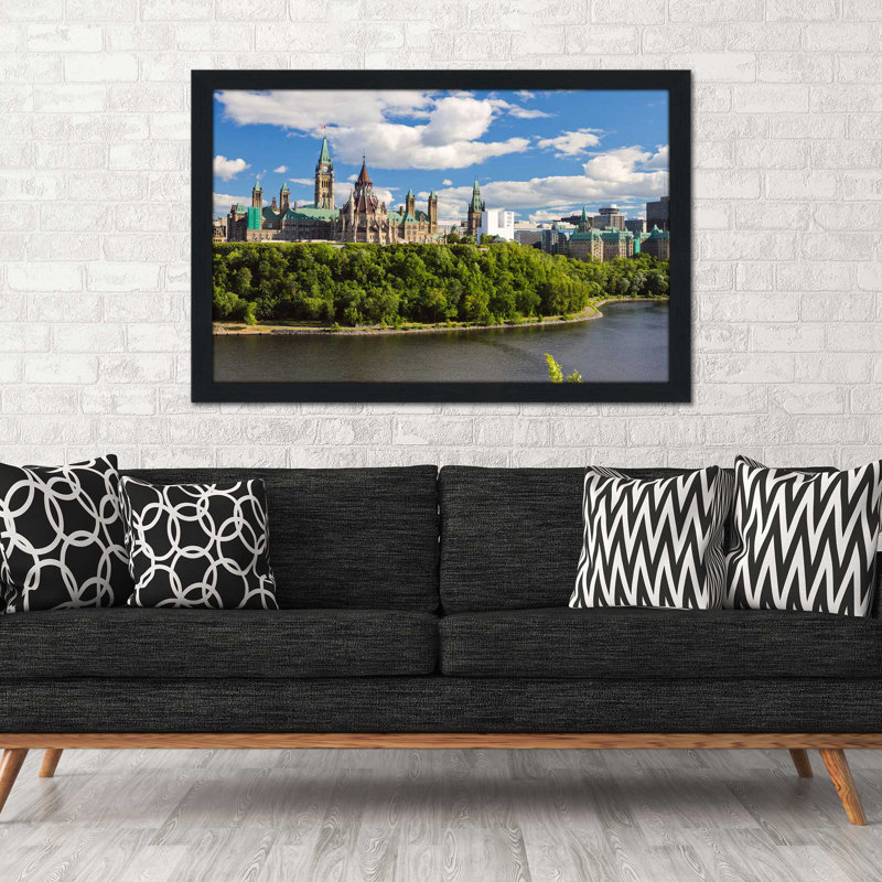 «Oh Canada», reproduction de photo encadrée, H 33,5 po x l 49,5 po x P 1 po, Cadre blanc