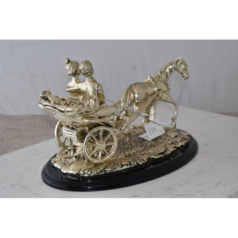 Statue cheval Areta avec chariot en résine avec revêtement argenté Dimensions: 17 po x 10 po x H 10 po