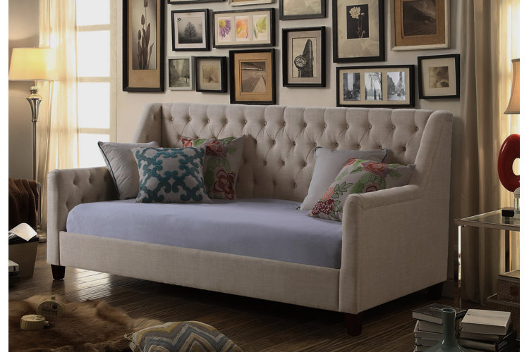 Pennington Solid Wood Daybed