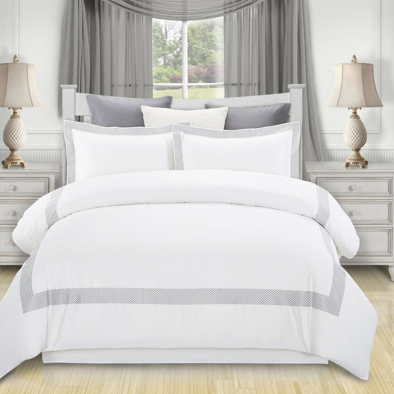 White Cotton Embroidered Twin/Twin XL Duvet Cover Set