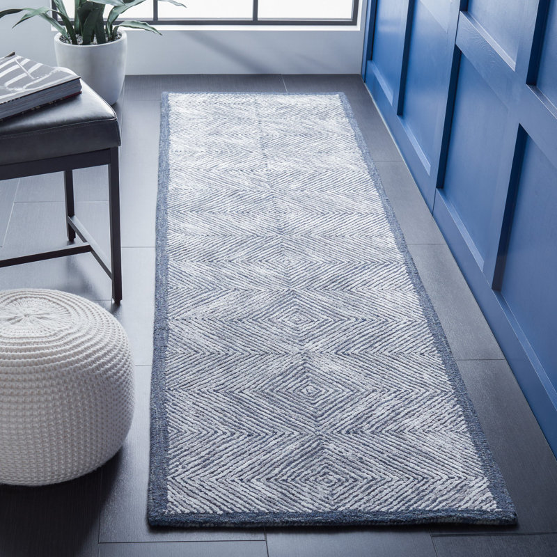 Kennison Hand Tufted Viscose/Wool/Cotton Abstract Rug in Gray/Ivory, Runner 2'3" x 8'
