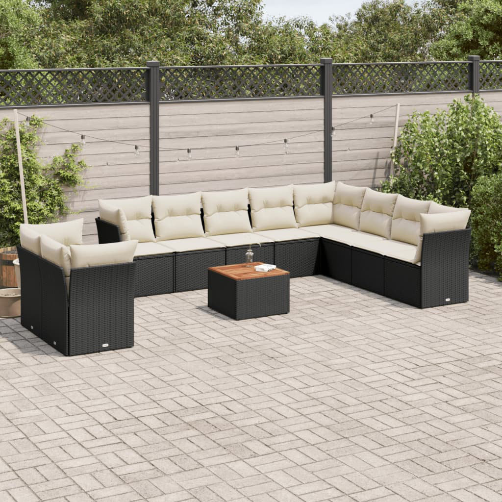 Gartensofa mit Kissen