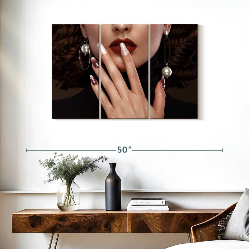 Shuttleworth Red Hot Lips, 24" H x 38" W