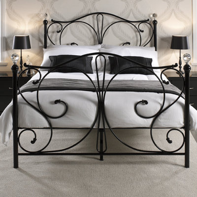 Larissa Metal Bed