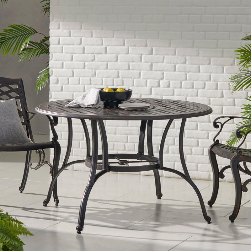 Table de salle à manger d'extérieur