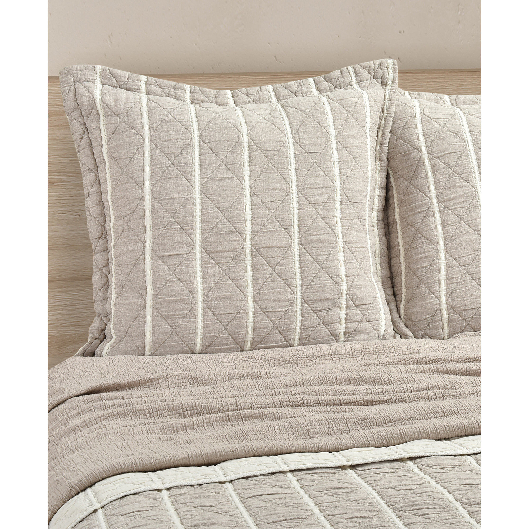 Pacifica Euro Sham, Sand