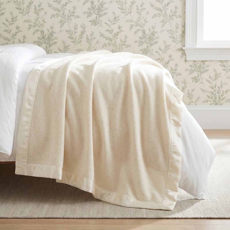 Adli Hand Woven Throw Blanket, Queen, Ivory