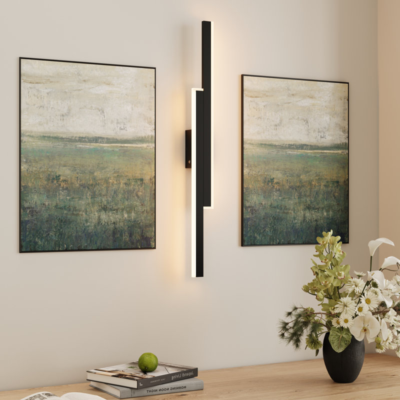 Applique murale encastrée à piles avec télécommande, H 23,6 po x l 5 po x P 1,3 po, Noir mat