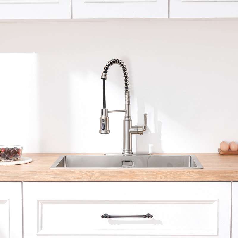 Robinet de cuisine moderne à capteur infrarouge sans contact: conception élégante mains libres en acier inoxydable pour une cuisson économe en eau et hygiénique