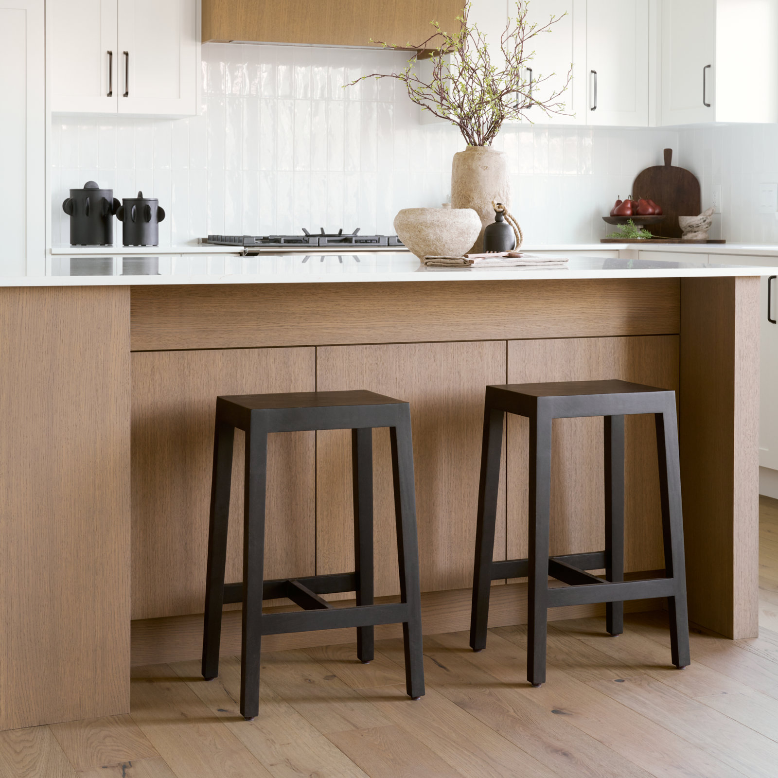 Veronica 25" Bar Stool, Black