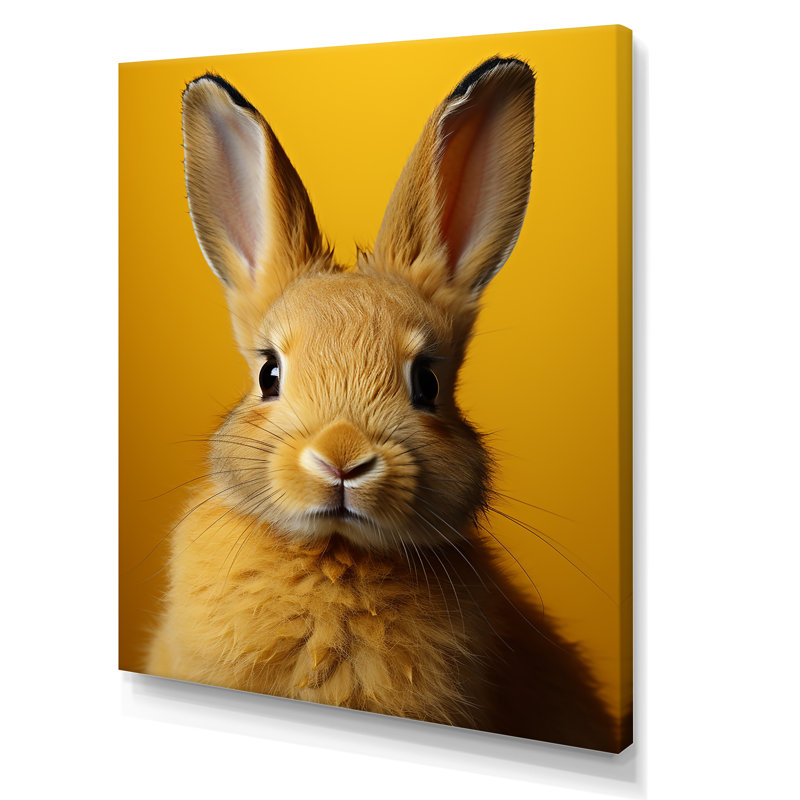 Lapin jaune fantaisiste sur toile, Toile tendue, H 44 po x l 34 po x P 1,5 po