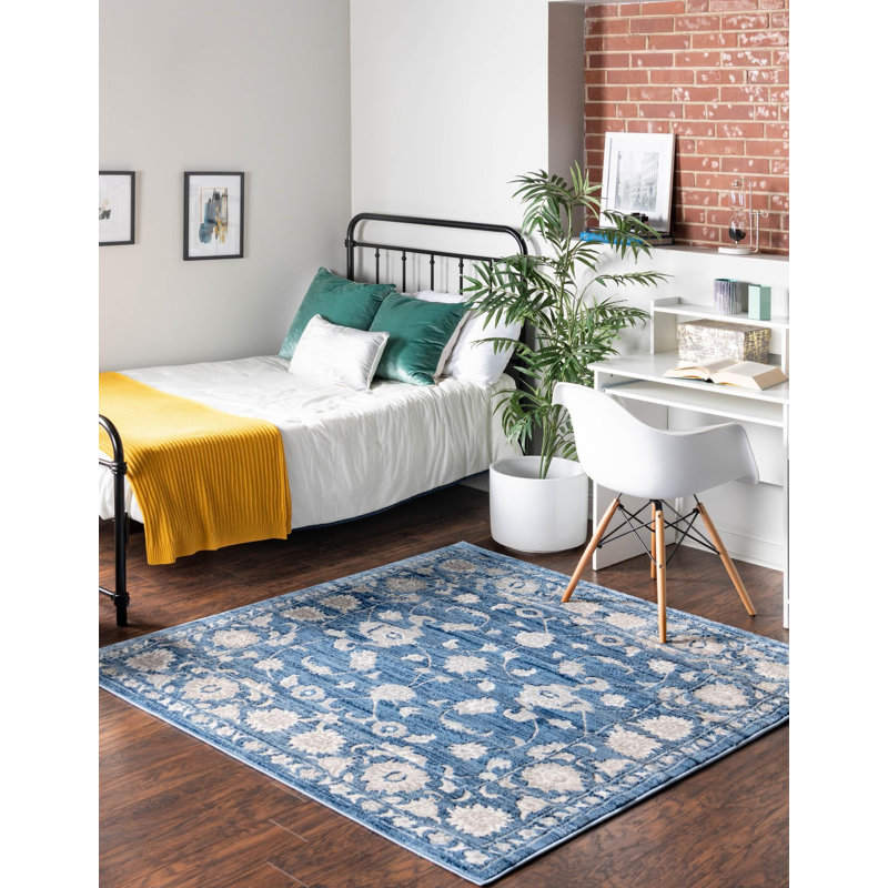 Eutizio Oriental Indoor Rug, Square 5'3"
