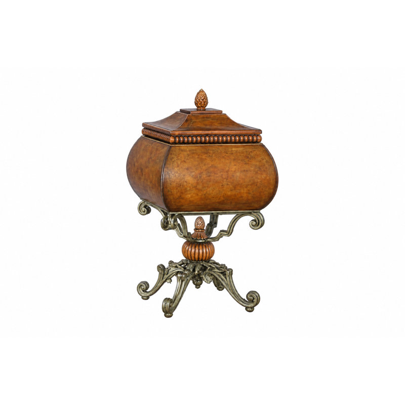 Boîte sur pied 03362C01FB8C42C0BB7071D692FF874E