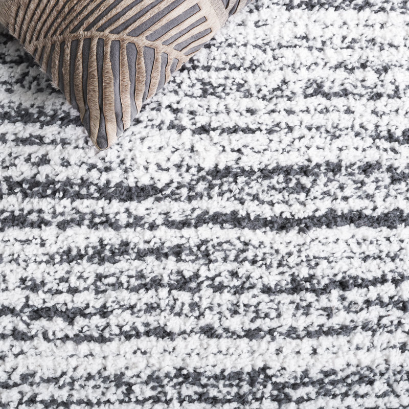 Essoura Performance Solid Color Rug, Rectangle 5'3" x 7'6"