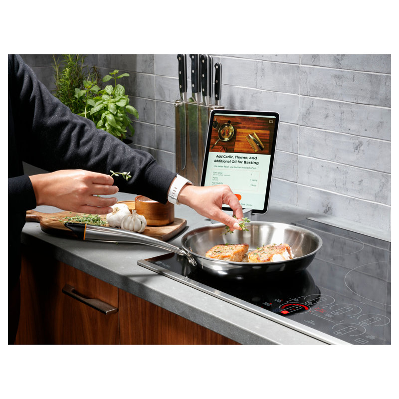 36" Induction Cooktop with 5 Elements, Black/Stainless Steel