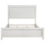 Très grand lit en bois blanc vieilli, tête de lit en tissu rembourré, rails bas pour profil aéré, lit de style transitionnel point focal de la chambre à coucher, finition, tête de lit en tissu, silhouette contemporaine aux lignes épurées,
