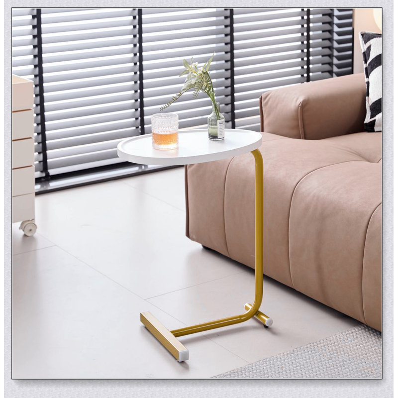 Table d'appoint blanche en forme de C, petit canapé pour canapé et chambre à coucher, design polyvalent et élégant