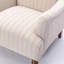 Chaise à accoudoirs rayée en avoine avec siège confortable Sylvia et fabrication durable pour tout espace de vie