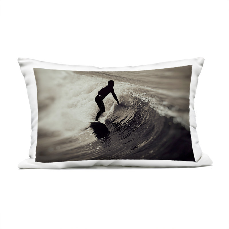 Coussin d'extérieur imprimé Surfer's Wave Splash par Norm Stelfox