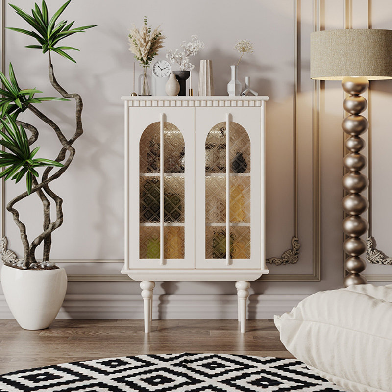 Vitrine de conception française de luxe, Blanc cassé / blanc