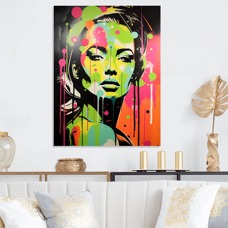 «Green and Pink Graffiti Woman Portrait I», art mural moderne en métal, H 20 po x l 12 po x P 1 po