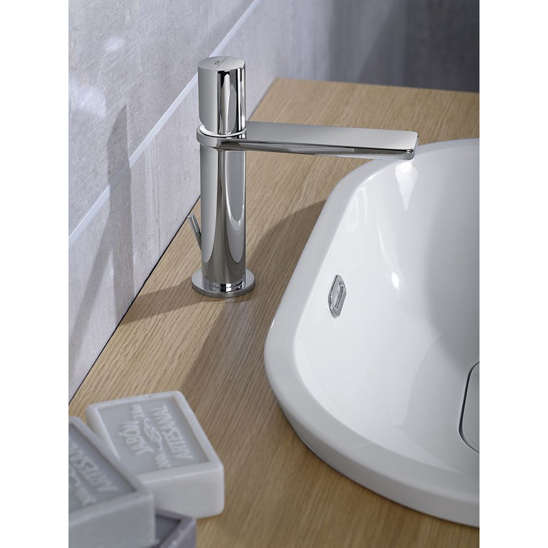 Forma Single Control Lavatory Faucet